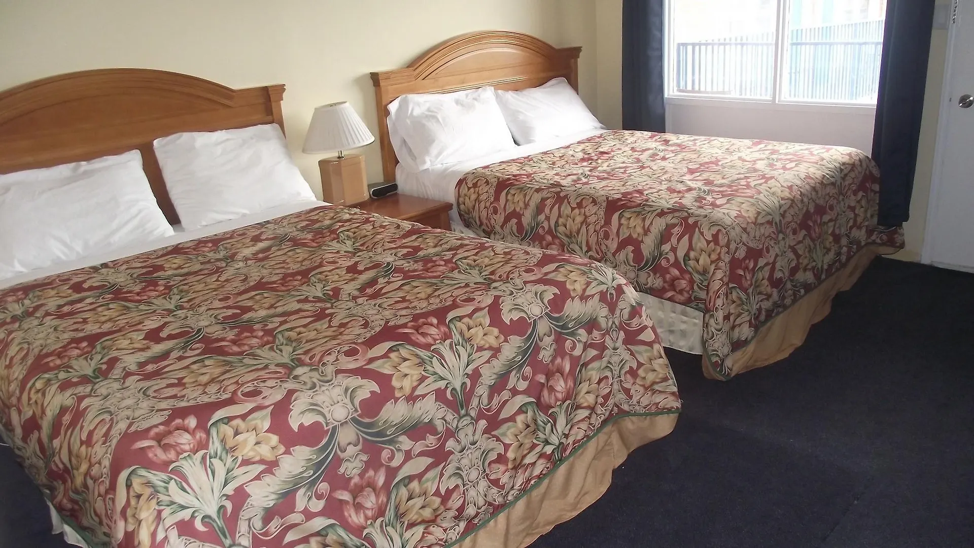 Hotel Empress Inn And Suites By The Falls Niagara Falls