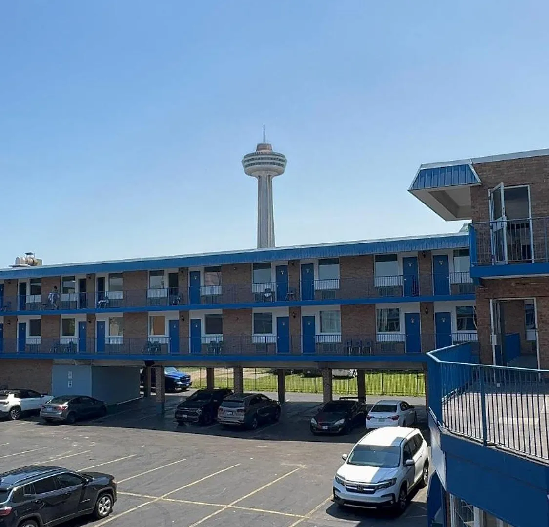 Empress Inn And Suites By The Falls Niagara Falls 3*,